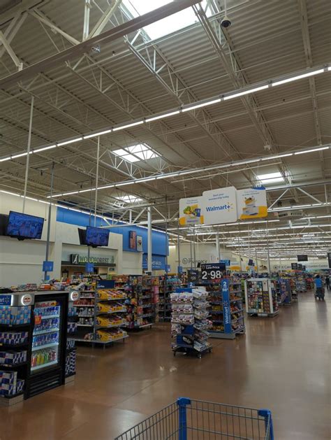 Murphysboro walmart - Jun 9, 2023 · MURPHYSBORO – One of the biggest impacts that Murphysboro will feel from the Walmart fire is a large loss in sales tax revenue. Despite an expected closure of only a few weeks, Mayor Will ...